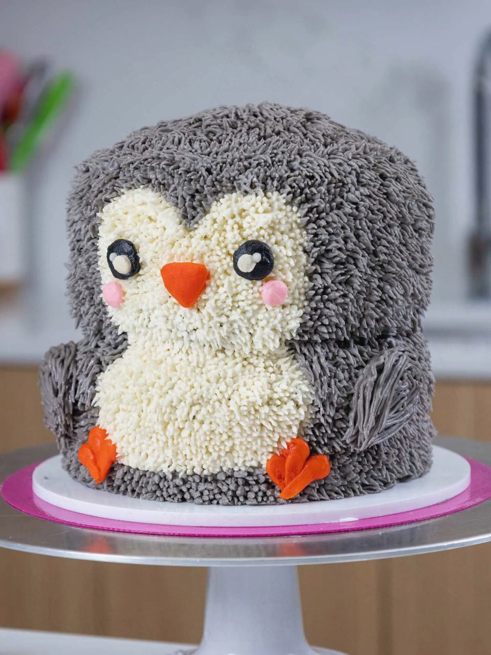 Penguin Cake: A Delicious Fairy Tale from the World of Ice Wonders!